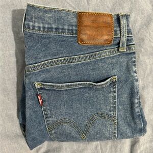Levis - Mile High Super Skinny